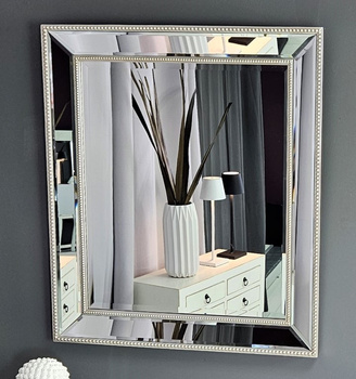 Lustro w lustrzanej ramie, 64x74cm